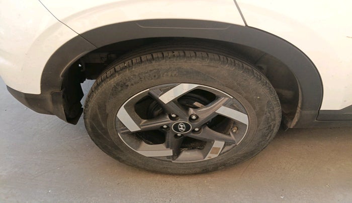 2022 Hyundai VENUE SX (O) 1.5 CRDI, Diesel, Manual, 19,485 km, tyre