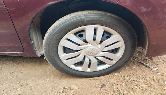 2016 Honda Jazz 1.2L I-VTEC SV, Petrol, Manual, 95,761 km, tyre