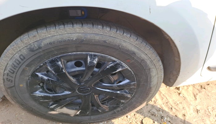 2020 Maruti Swift LXI, Petrol, Manual, 99,434 km, tyre