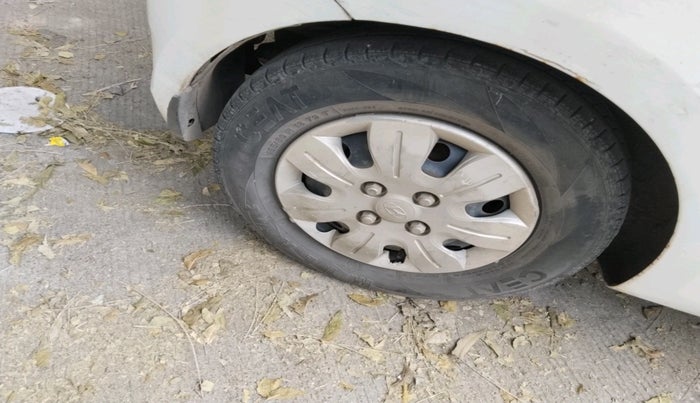 2011 Hyundai i10 MAGNA 1.1, Petrol, Manual, 72,593 km, tyre