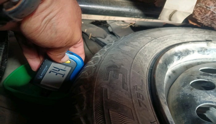 2018 Maruti Wagon R 1.0 VXI AMT, Petrol, Automatic, 29,804 km, tyre