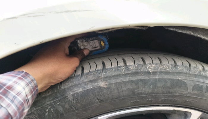 2020 Mahindra MARAZZO M 6 + 7 STR, Diesel, Manual, 85,141 km, tyre