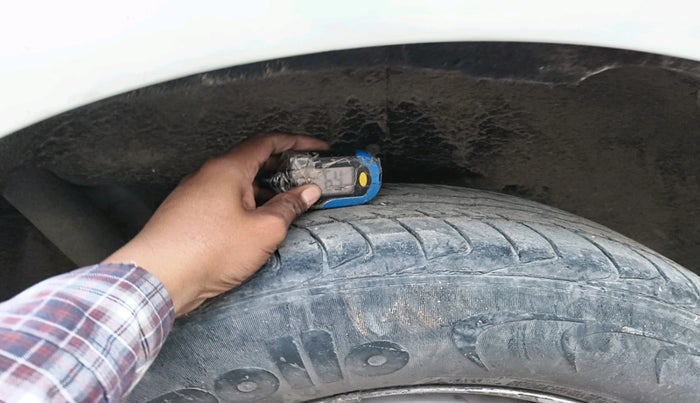 2020 Mahindra MARAZZO M 6 + 7 STR, Diesel, Manual, 85,141 km, tyre