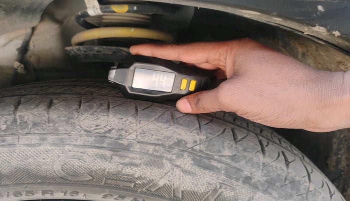 2024 Mahindra XUV 3XO MX1 1.2 L TCMPFi, Petrol, Manual, 12,928 km, tyre