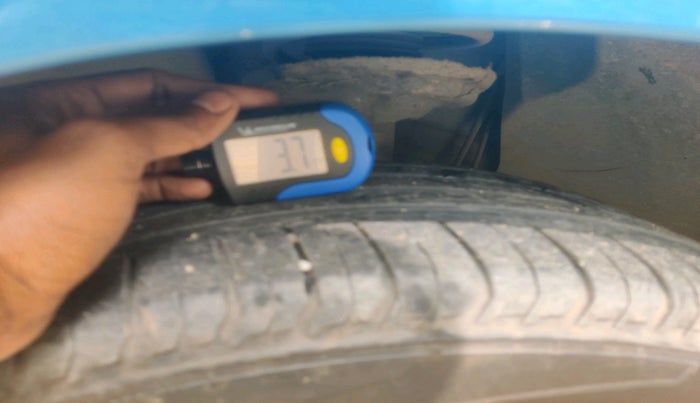 2022 Skoda SLAVIA STYLE 1.0L TSI MT, Petrol, Manual, 33,144 km, tyre