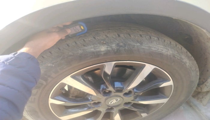 2020 Mahindra XUV500 W11, Diesel, Manual, 65,308 km, tyre