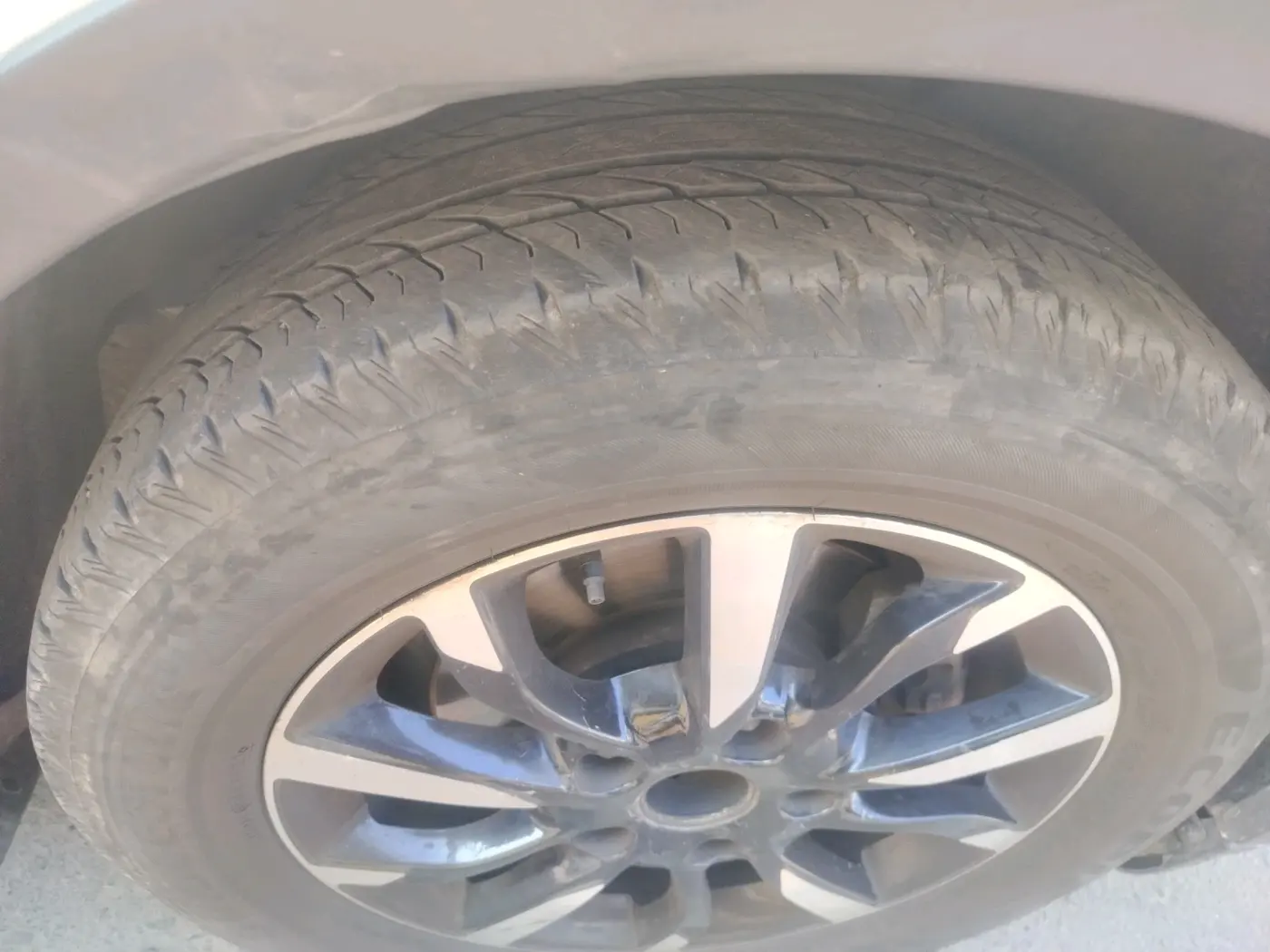 2020 Mahindra XUV500 W11, Diesel, Manual, 65,308 km, tyre
