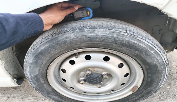 2013 Maruti A Star LXI, Petrol, Manual, 73,387 km, tyre