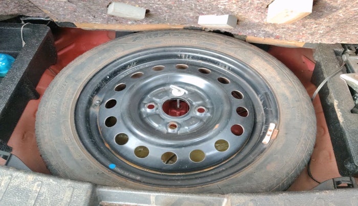 2016 Maruti Wagon R 1.0 VXI AMT, Petrol, Automatic, 50,049 km, tyre