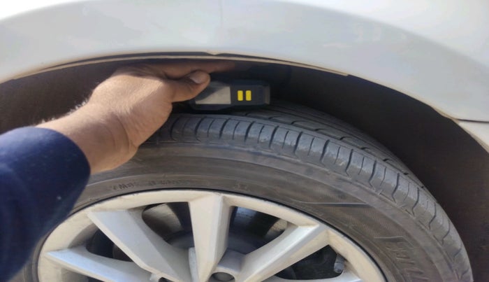 2013 Skoda Octavia STYLE 1.8 TSI AT, Petrol, Automatic, 72,538 km, tyre