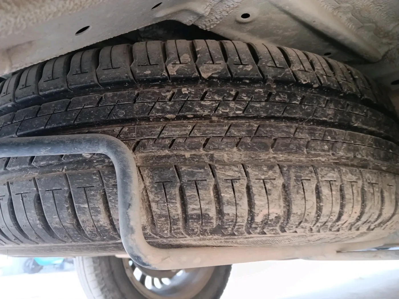 2023 Maruti Ertiga ZXI (O) CNG, CNG, Manual, 45,888 km, tyre