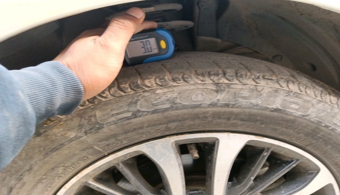 2023 Maruti Ertiga ZXI (O) CNG, Petrol, Manual, 45,888 km, tyre