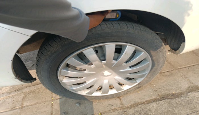 2011 Tata Manza AURA ABS SAFIRE, Petrol, Manual, 43,068 km, tyre