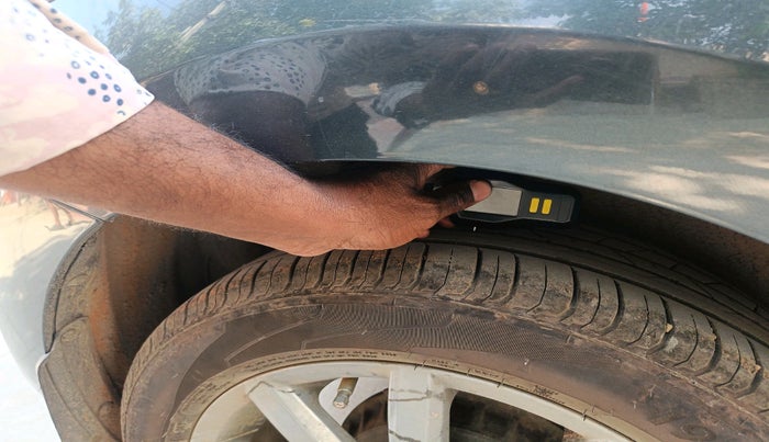 2021 Volkswagen Polo HIGHLINE PLUS 1.0L TSI, Petrol, Manual, 39,230 km, tyre