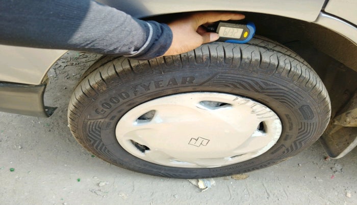 2021 Maruti Eeco 5 STR AC CNG, Petrol, Manual, 49,767 km, tyre