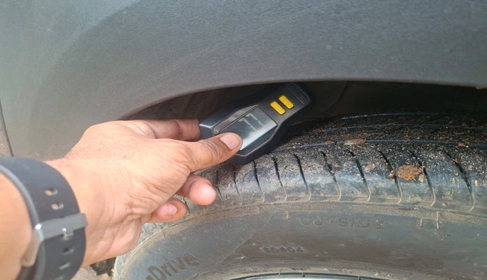 2025 Hyundai EXTER  SX 1.2 AMT, Petrol, Automatic, 3,127 km, tyre