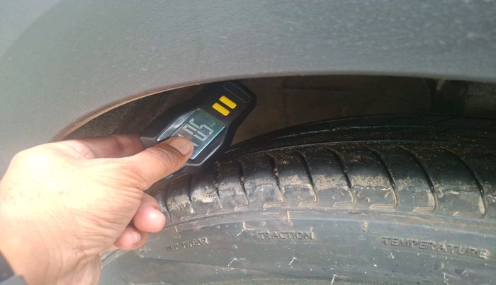 2025 Hyundai EXTER  SX 1.2 AMT, Petrol, Automatic, 3,127 km, tyre