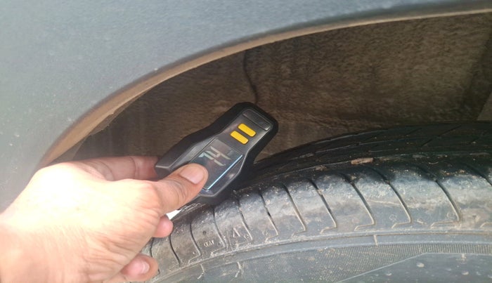 2025 Hyundai EXTER  SX 1.2 AMT, Petrol, Automatic, 3,127 km, tyre