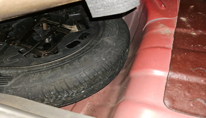 2010 Hyundai i10 SPORTZ 1.2 AT, Petrol, Automatic, 23,389 km, tyre