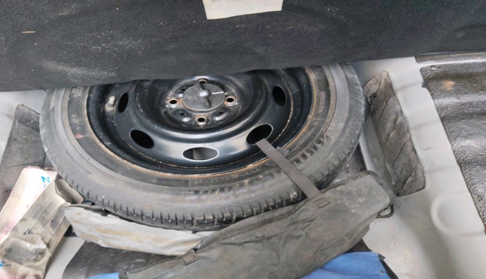 2012 Tata Manza ELAN SAFIRE, Petrol, Manual, 50,913 km, tyre