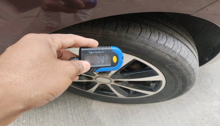 2012 Tata Manza ELAN SAFIRE, Petrol, Manual, 50,913 km, tyre