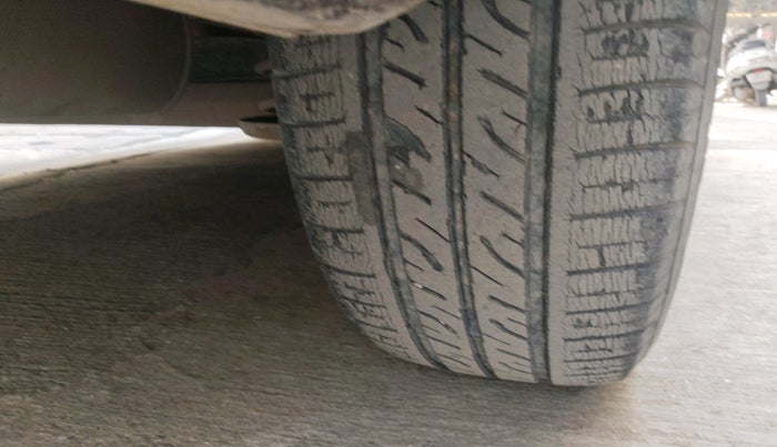 2012 Tata Manza ELAN SAFIRE, Petrol, Manual, 50,913 km, tyre