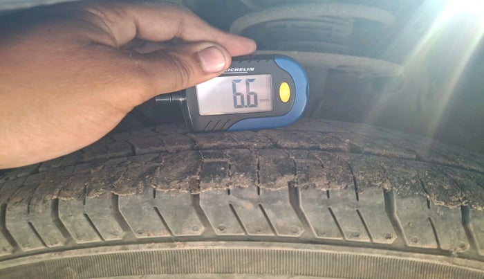 2019 Maruti Dzire VXI, Petrol, Manual, 57,727 km, tyre