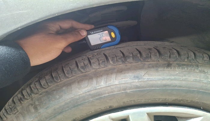 2019 Maruti Dzire VXI, Petrol, Manual, 57,727 km, tyre