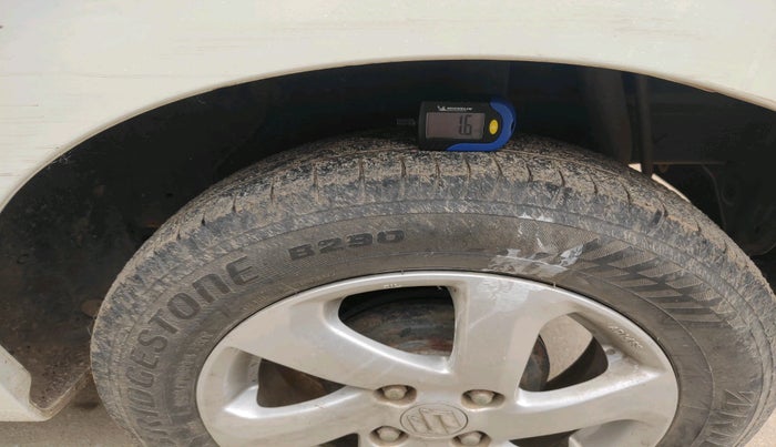 2015 Maruti Celerio ZXI (O), Petrol, Manual, 1,44,598 km, tyre