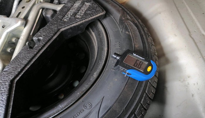 2015 Maruti Celerio ZXI (O), Petrol, Manual, 1,44,598 km, tyre