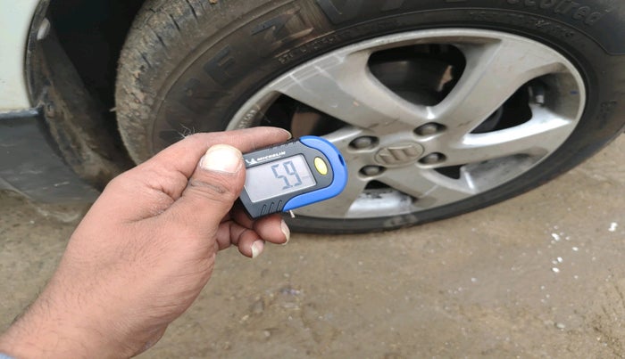 2015 Maruti Celerio ZXI (O), Petrol, Manual, 1,44,598 km, tyre