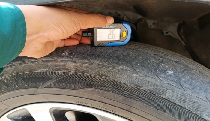 2021 Toyota Innova Crysta 2.4 VX 8 STR, Diesel, Manual, 1,13,287 km, tyre