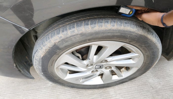 2018 Honda Jazz 1.2L I-VTEC V, Petrol, Manual, 28,185 km, tyre