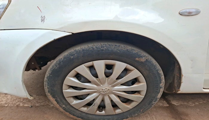 2013 Toyota Etios Liva GD, Diesel, Manual, 1,15,167 km, tyre