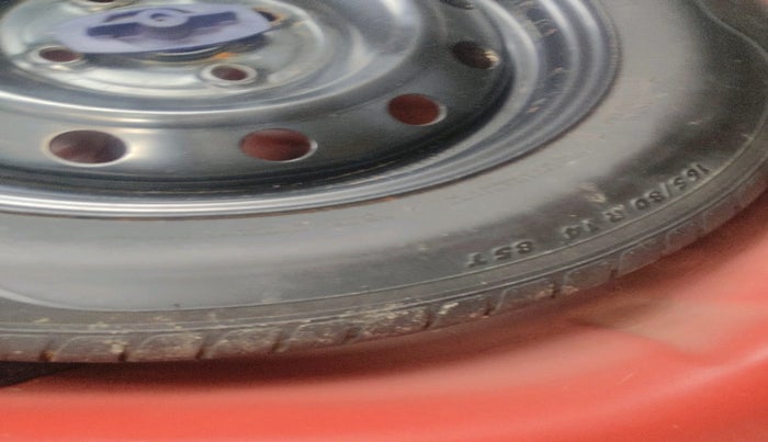 2018 Maruti Swift VXI AMT, Petrol, Automatic, 93,772 km, tyre