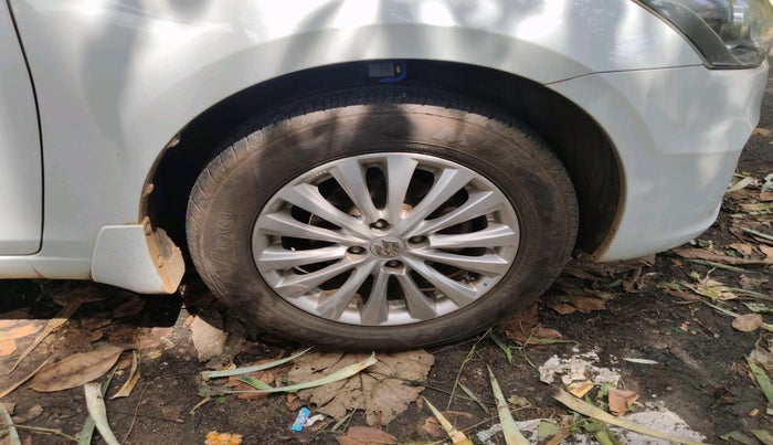 2015 Maruti Ciaz ZXI AT, Petrol, Automatic, 65,684 km, tyre