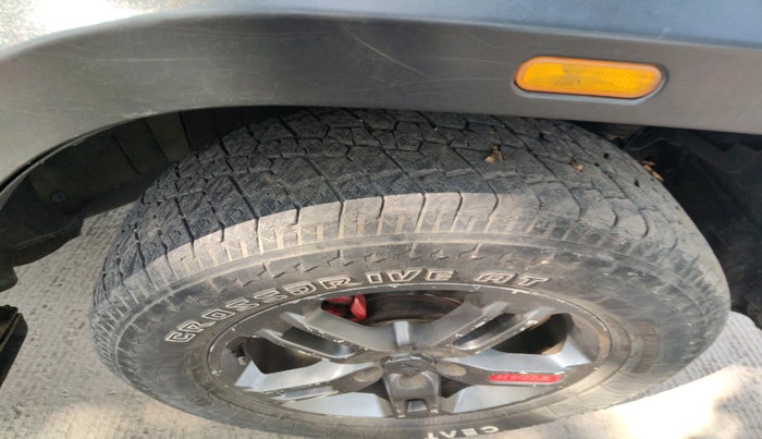 2021 Mahindra Thar LX HARD TOP 4WD MT, Diesel, Manual, 78,302 km, tyre