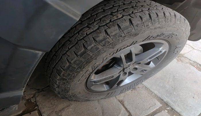 2023 Mahindra Thar LX HARD TOP 4WD MT, Diesel, Manual, 34,136 km, tyre