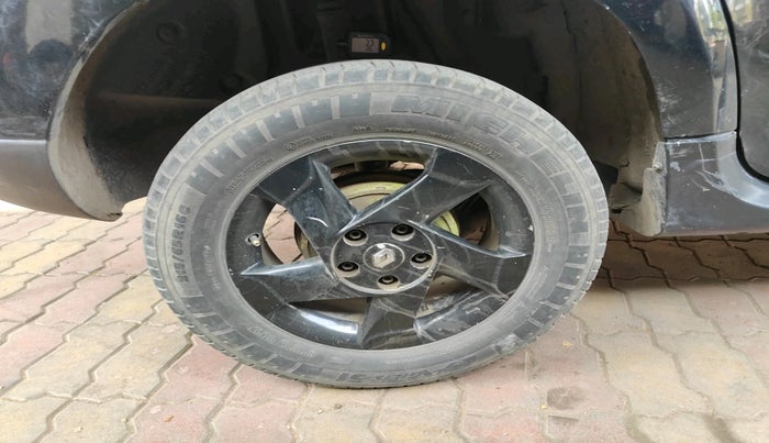 2013 Renault Duster 85 PS RXL DIESEL, Diesel, Manual, 1,92,487 km, tyre