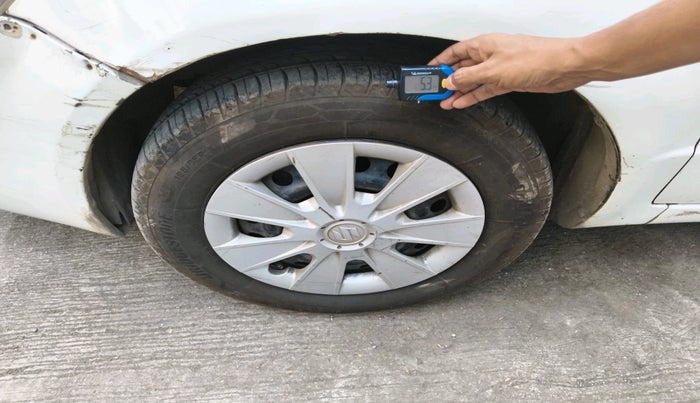 2011 Maruti SX4 VXI CNG, CNG, Manual, 93,579 km, tyre