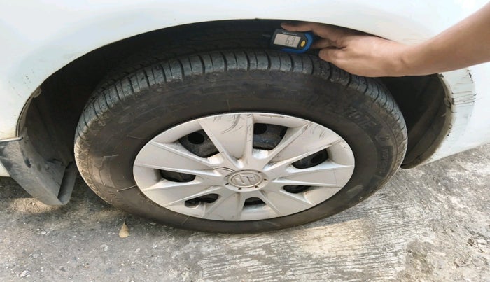 2011 Maruti SX4 VXI CNG, CNG, Manual, 93,579 km, tyre