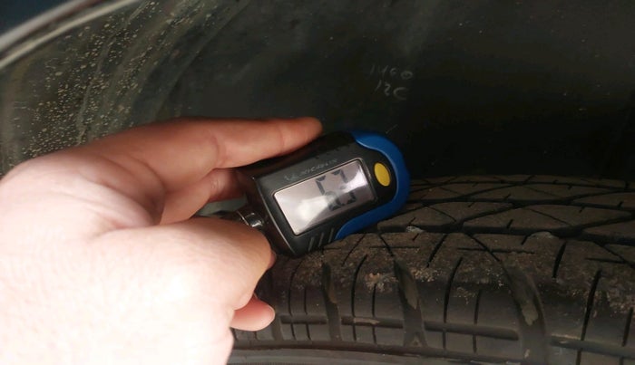 2016 Maruti Swift VXI, Petrol, Manual, 24,209 km, tyre