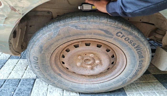 2010 Mahindra Xylo E4, Diesel, Manual, 1,85,354 km, tyre