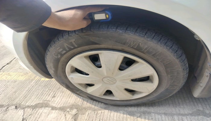 2011 Maruti Swift Dzire VXI, Petrol, Manual, 80,386 km, tyre