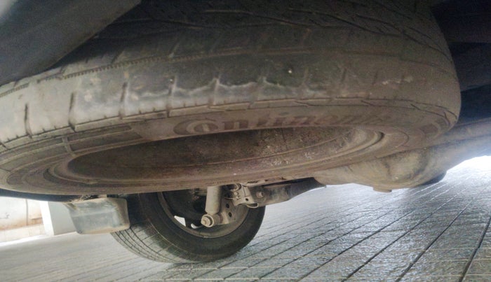 2016 Toyota Innova Crysta 2.4 ZX AT 7 STR, Diesel, Automatic, 2,51,936 km, tyre