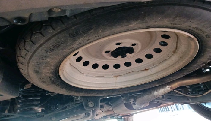 2022 Mahindra XUV700 AX 7 LUXURY D AT 7 STR, Diesel, Automatic, 86,282 km, tyre