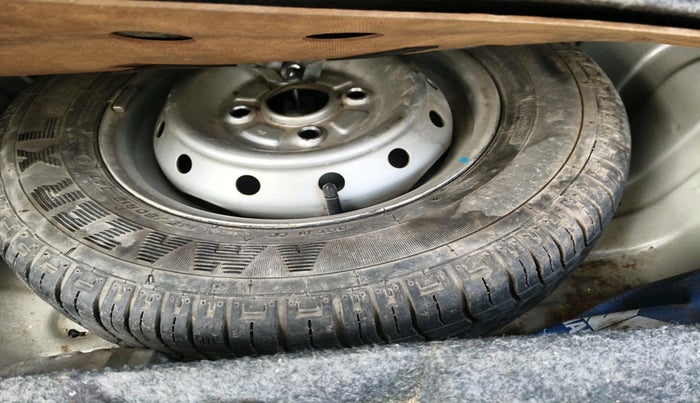 2010 Maruti Alto LXI, Petrol, Manual, 33,682 km, tyre