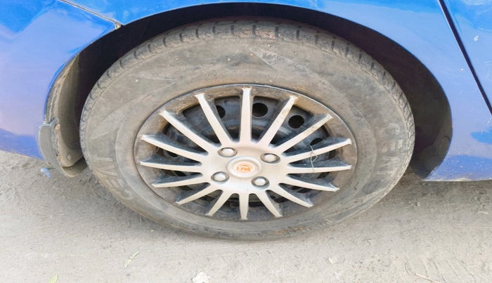 2014 Hyundai Xcent S 1.2, Petrol, Manual, 88,745 km, tyre