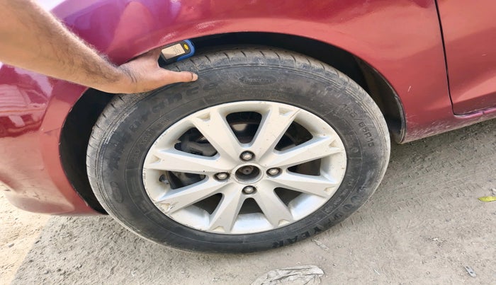 2012 Ford Fiesta TITANIUM+ PETROL AT, Petrol, Automatic, 65,701 km, tyre