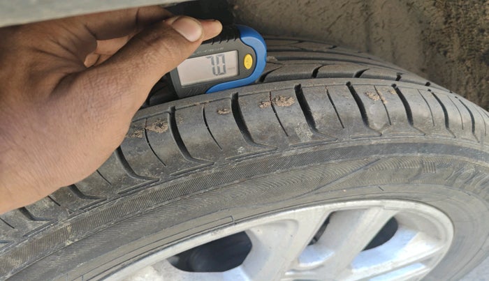 2018 Jeep Compass LIMITED 2.0 DIESEL, Diesel, Manual, 1,06,260 km, tyre